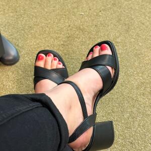 Les_pieds_de_j MYM