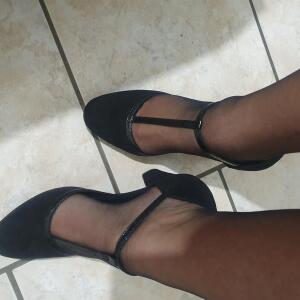 Lespiedsdelo_gmail_com MYM