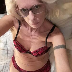 Lili1967 MYM
