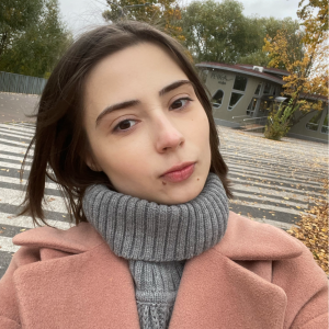 Lilia_collins MYM