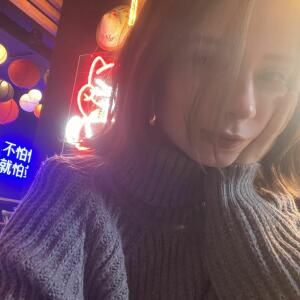 Lilia_collins MYM