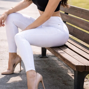 Lindsay95e MYM