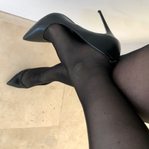 Lindsayheels MYM