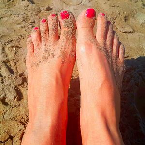 Lisesexyfeetparis MYM