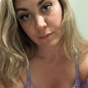 Lizzie1988 MYM