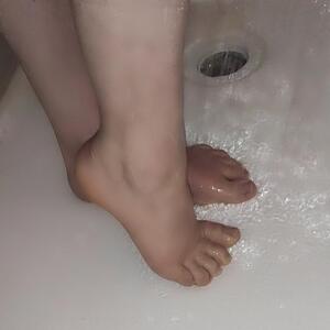 Lola_feetcoquine_ MYM