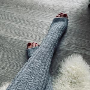 Lola_feetgirl MYM
