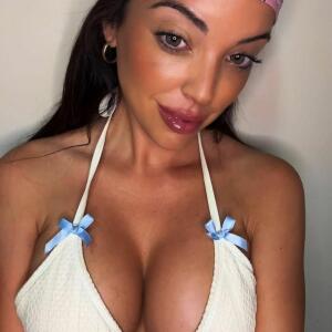 Lola_hub33 MYM