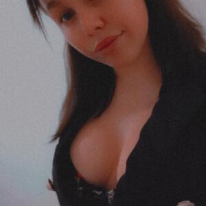 Lola_lande MYM