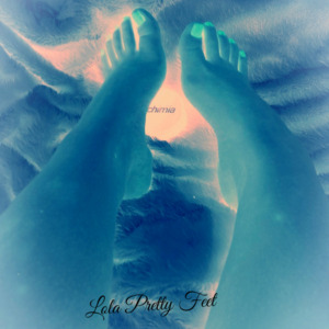 Lola_pretty_feet MYM