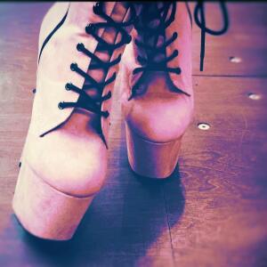 Lola_shoes MYM