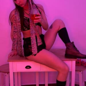 Lola_strip MYM