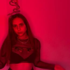 Lola_strip MYM