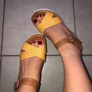 Lolaaa_feet_addict MYM