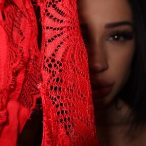 Lolabellucci_ MYM