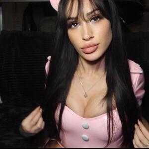 Lolabellucci_ MYM