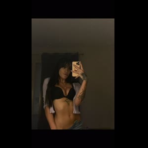 Lolabellucci_ MYM