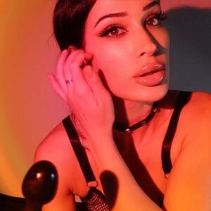 Lolabellucci_ MYM