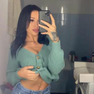Lolabellucci_ MYM