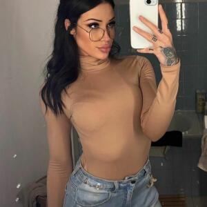 Lolabellucci_ MYM