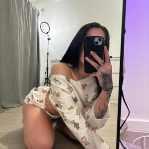 Lolabellucci_ MYM