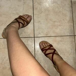 Lolabigfeet MYM