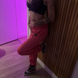 Lolita-milf83 MYM