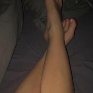 Lolofeet1312 MYM