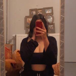Lonely-girl MYM