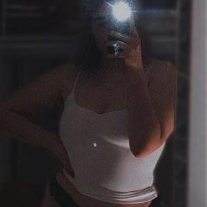 Lonely-girl MYM