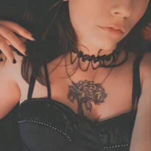 Lonely_model_of_darkness MYM