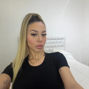 Louane_blue MYM