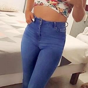 Loulou2111 MYM