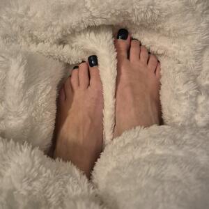 Lovely-feet-dream MYM