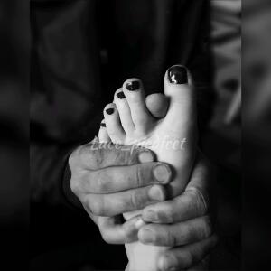 Luce_piedfeet MYM