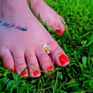 Lucie_reine_des_pieds MYM