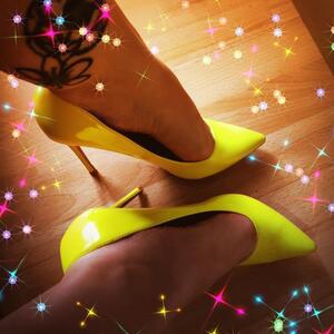 Lucrecia_sweet_feet MYM