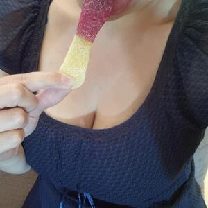 Lyana_69 MYM