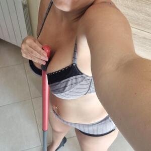 Lyana_69 MYM