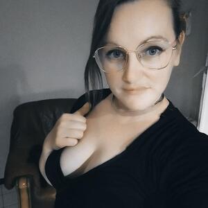 Madeleine_marie MYM