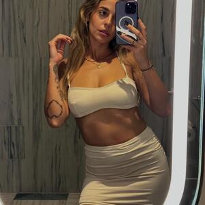 Magalie_delbault MYM