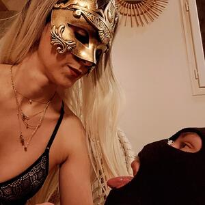 Maitresse-lie MYM
