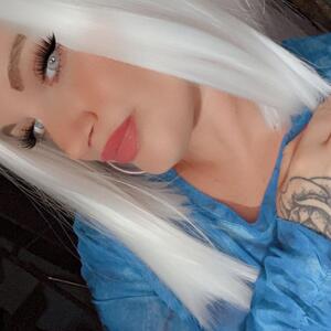 Manolaa_ MYM