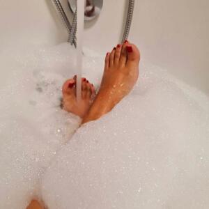 Manon_a_mes_pieds MYM