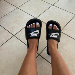 Manonfeetcute MYM