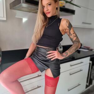 Marie_bombshell MYM