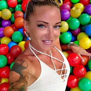 Marie_bombshell MYM