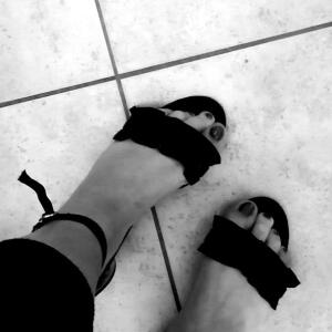 Marie_pieds13 MYM