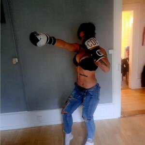 Melanie_coeur MYM