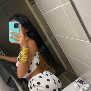 Melanie_dom MYM